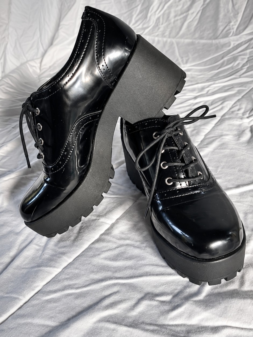 Chunky Platform Lace-Up Oxfords — Black